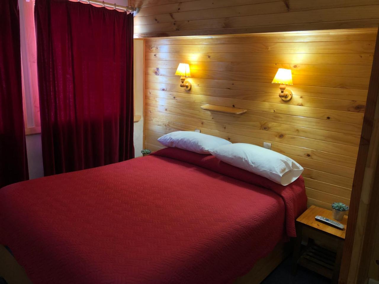 Ancud Petit Hostal Exterior photo